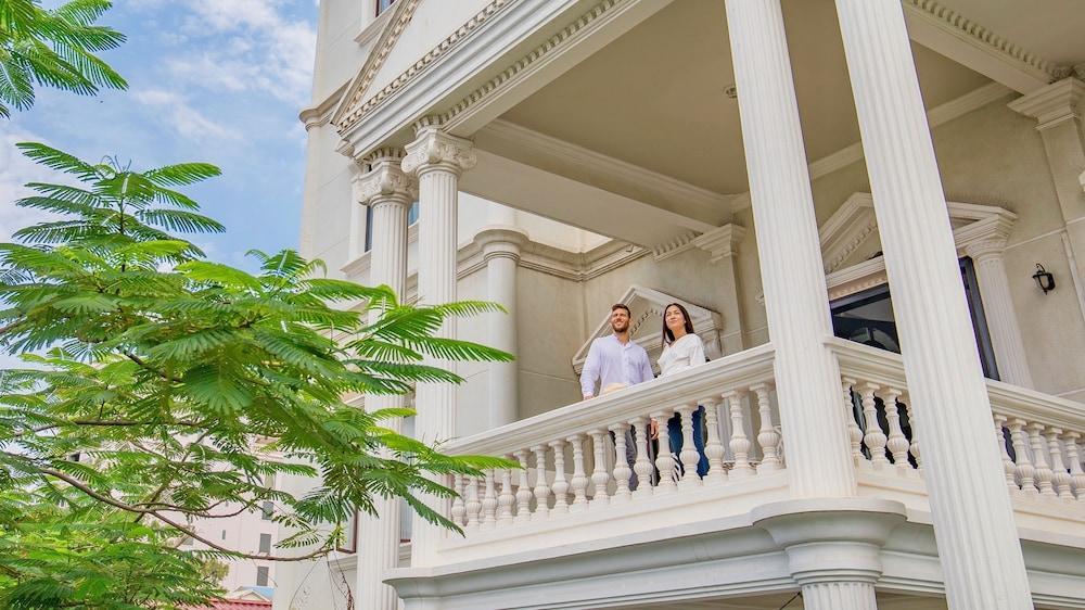 White Mansion 白色公馆 Hotel Phnom Penh Exterior photo